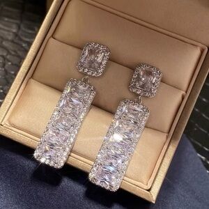 Elegant Silver tone Drop Earrings. No box